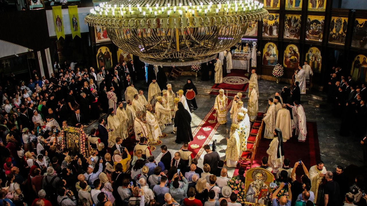 Sırp Ortodoks Kilisesi, Makedonya Kilisesi'nin otosefalliğini onayladı