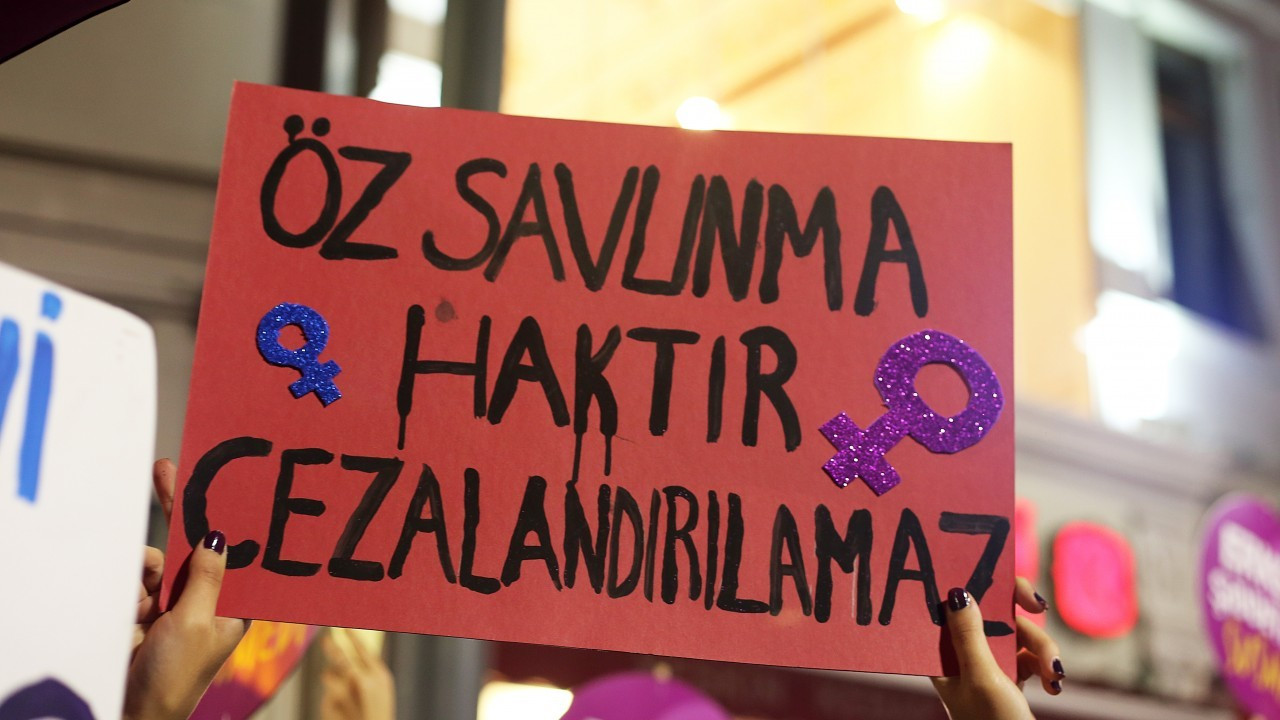 Adana'da bir kadın kendisine şiddet uygulayan erkeği yaraladı