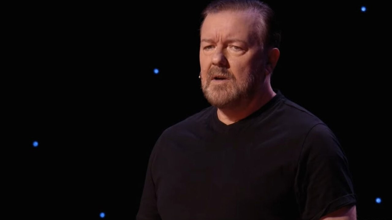 Gösterisinde trans bireylerle ilgili konuşan Ricky Gervais'e tepki