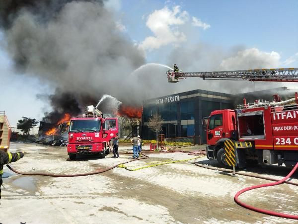Uşak'ta fabrikada yangın: 3 itfaiyeci hastaneye kaldırıldı - Sayfa 4