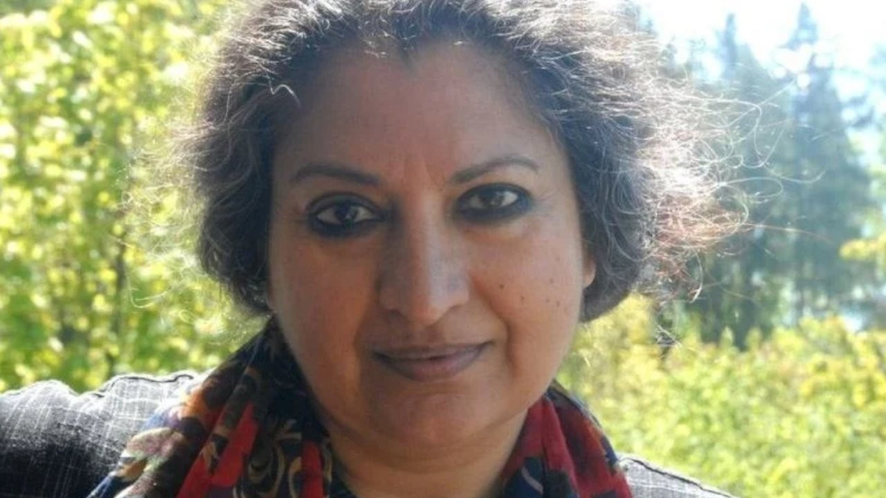 Uluslararası Booker Ödülü'nü, Hint yazar Geetanjali Shree kazandı