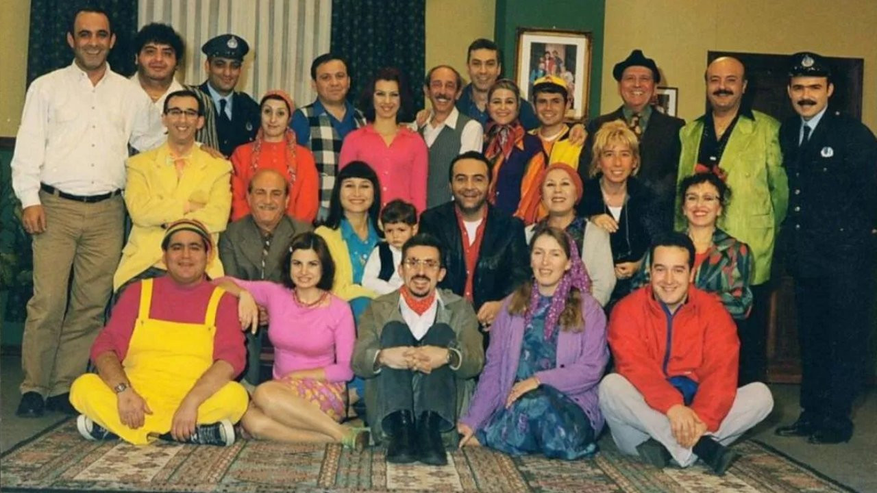 Bir demet tiyatro sevişelim mi