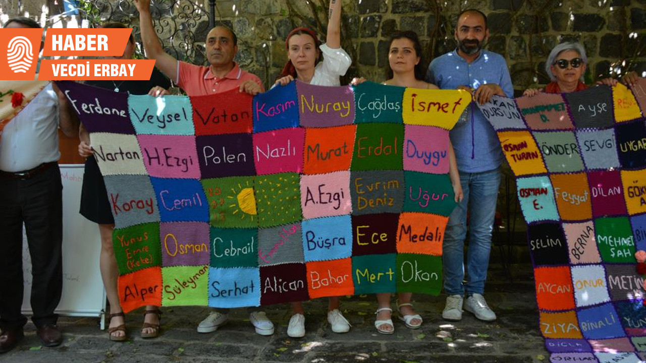 Diyarbakır, Suruç ve Ankara katliamları için Diyarbakır’da anma yapıldı
