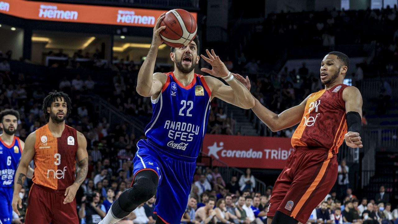 Basketbol Süper Ligi: Galatasaray Ekmas, Anadolu Efes'e yenildi