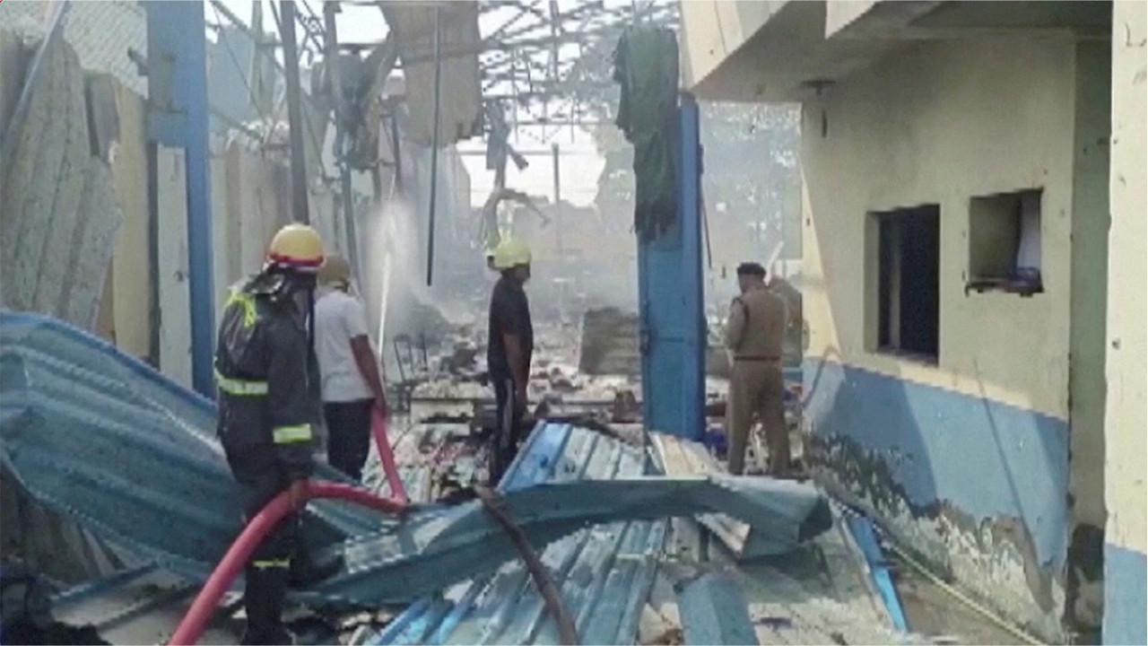 Hindistan'da fabrikada patlama meydana geldi: En az 10 ölü