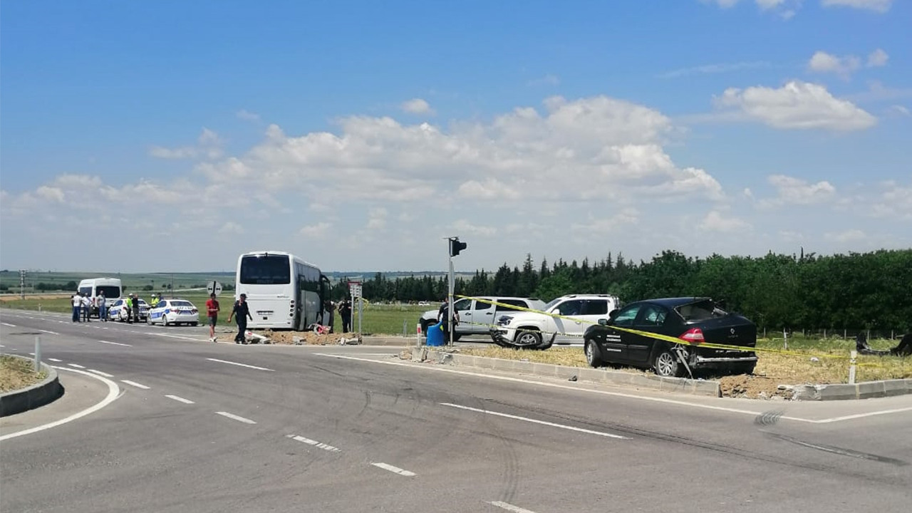 Kırklareli'de askeri araçla otomobil çarpıştı: İlkokul müdürü vefat etti