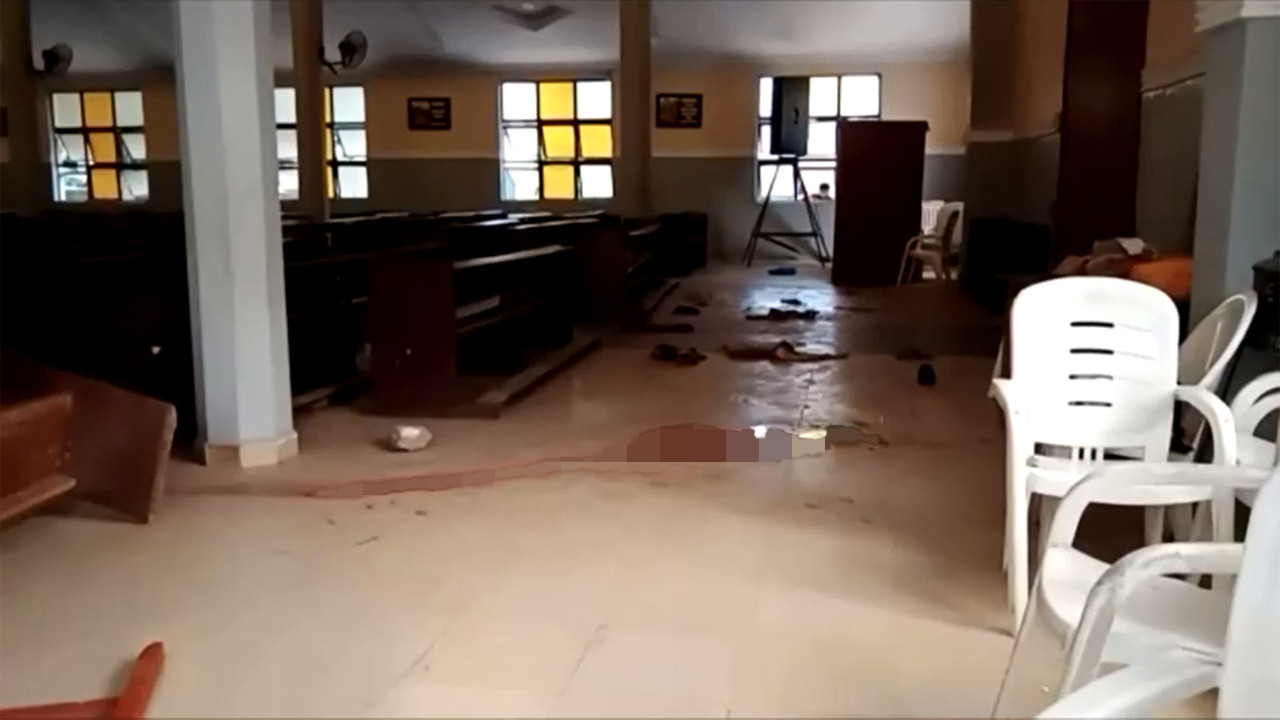 Nijerya'da kiliseye saldırı: En az 50 ölü