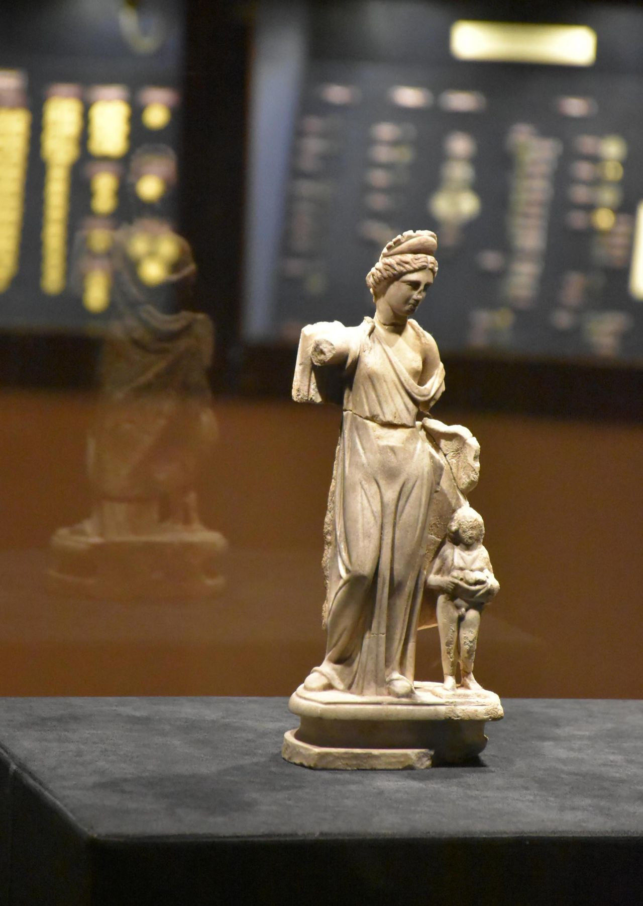2 bin 500 yıllık 'Afrodit' heykelcikleri ilk kez sergilendi - Sayfa 3