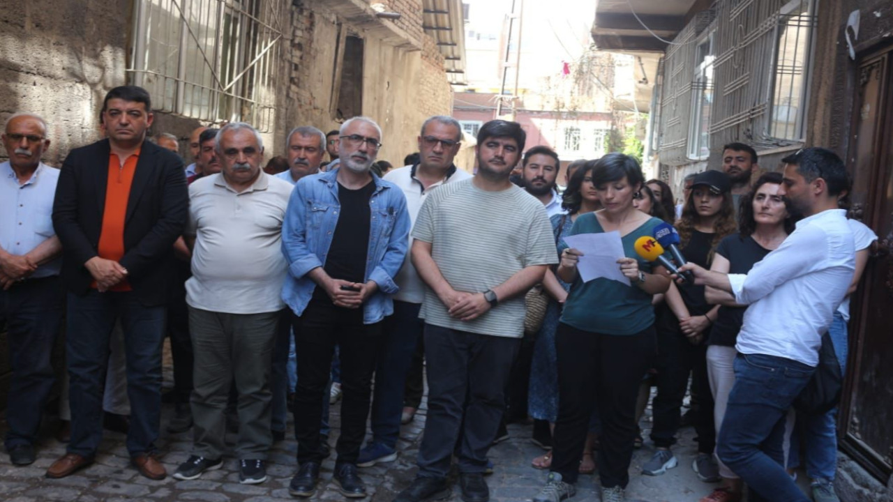 Özgür Gündem muhabiri Hafız Akdemir katledildiği yerde anıldı