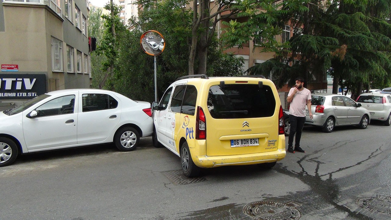 Beşiktaş'ta kargo aracı sürücüsüz hareket etti: Bir kişi ağır yaralı