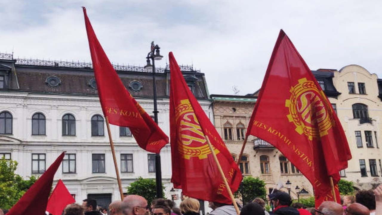 NATO üyeliğine karşı çıkan İsveç Komünist Partisi'ne seçim yasağı