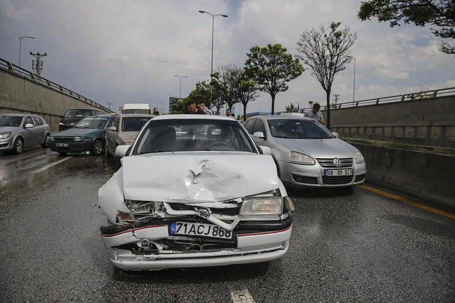 Ankara'da zincirleme kaza: 15 araç birbirine girdi - Sayfa 2
