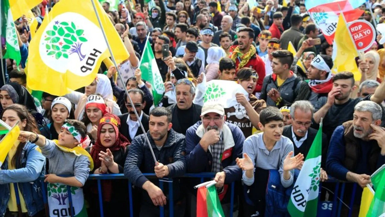 'AK Parti'deki Kürtler Bahçeli-Perinçek dilinden rahatsız'