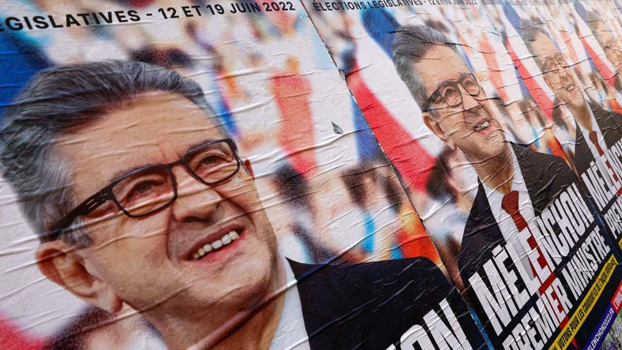 Fransa sandık başında: Sol ittifak parlamentoda çoğunluk elde edebilir