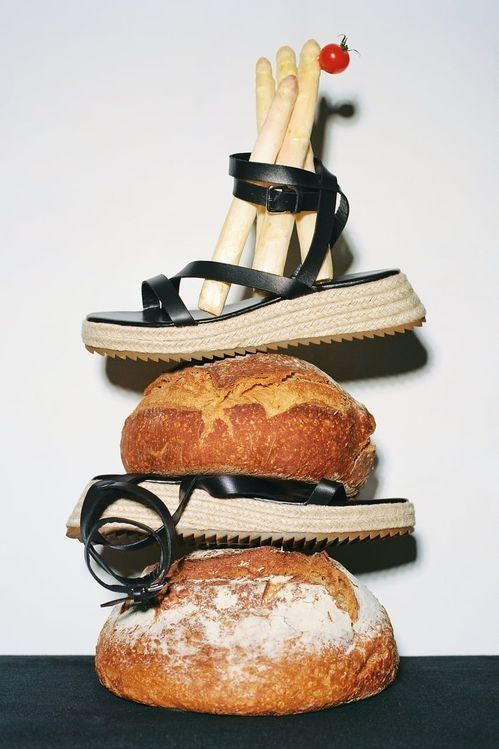 Zara'nın ekmekli sandalet reklamı gündem oldu - Sayfa 2