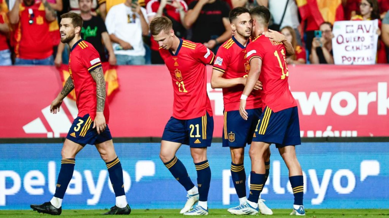 İspanya Uluslar A Ligi 2. Grup'ta lider oldu