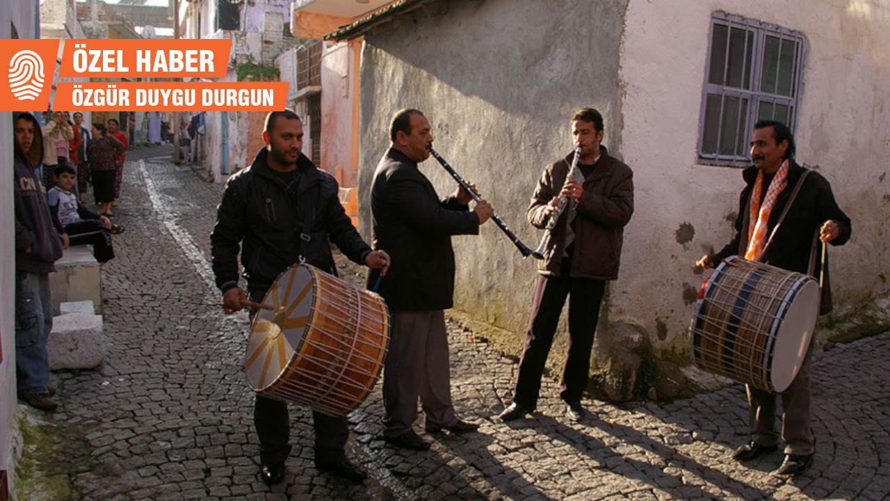Bergama’da Roman Mahallesi: Her evden bir müzik aleti çıkıyor
