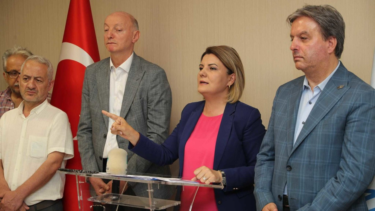 '27 milyona 71 araç aldık, AKP'li belediye 43'ünü 67 milyona kiraladı'