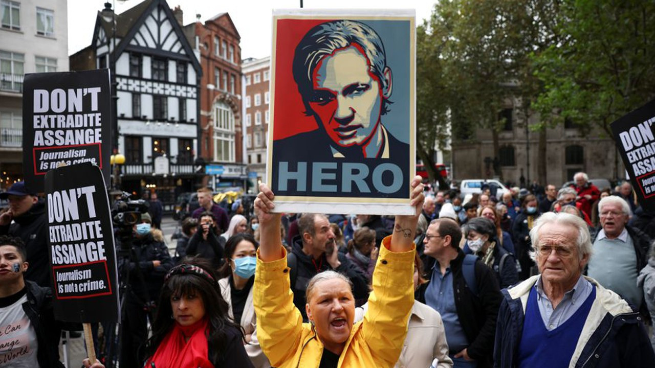 ABD'ye iadesi onaylanan Assange'ın ailesinden mücadele çağrısı