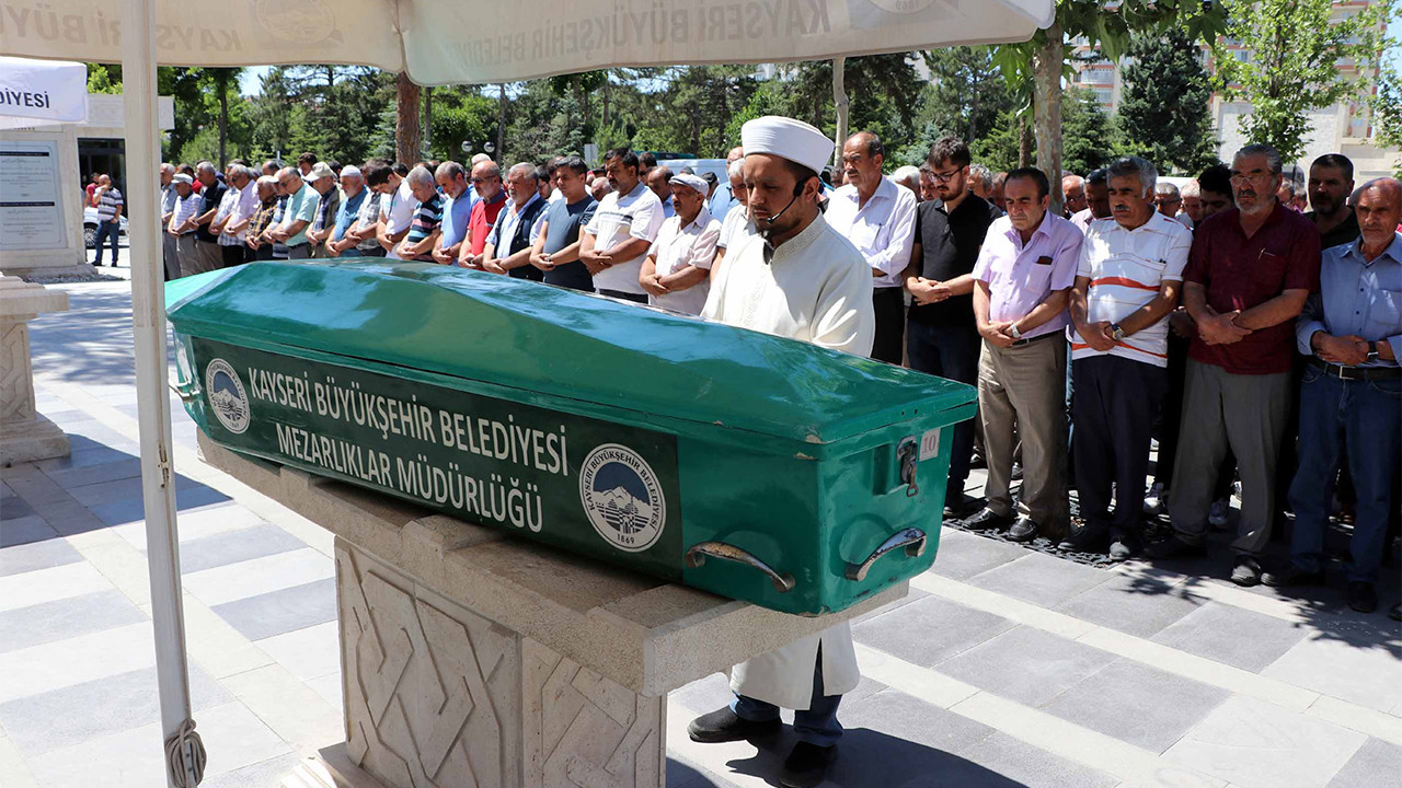 Kızılırmak'ta ölü bulunan Murat Göçmen toprağa verildi