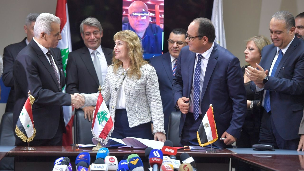 3 ülke, Arap Doğal Gaz Hattı'nda gaz akışı için anlaşma imzaladı