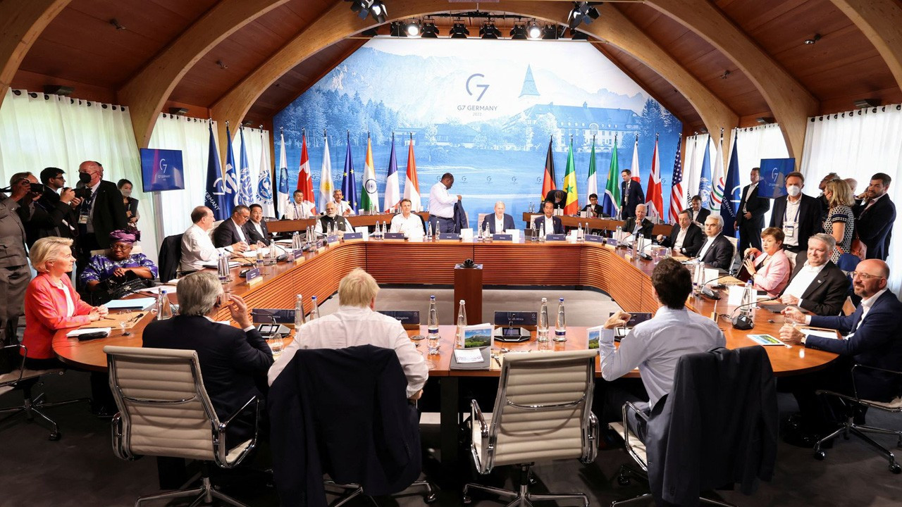 G7 ülkelerinden Rus petrolünü kısıtlama hamlesi