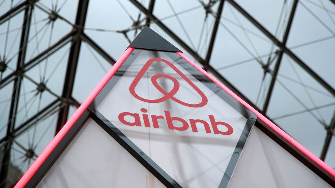 Airbnb ev partilerini kalıcı olarak yasakladı