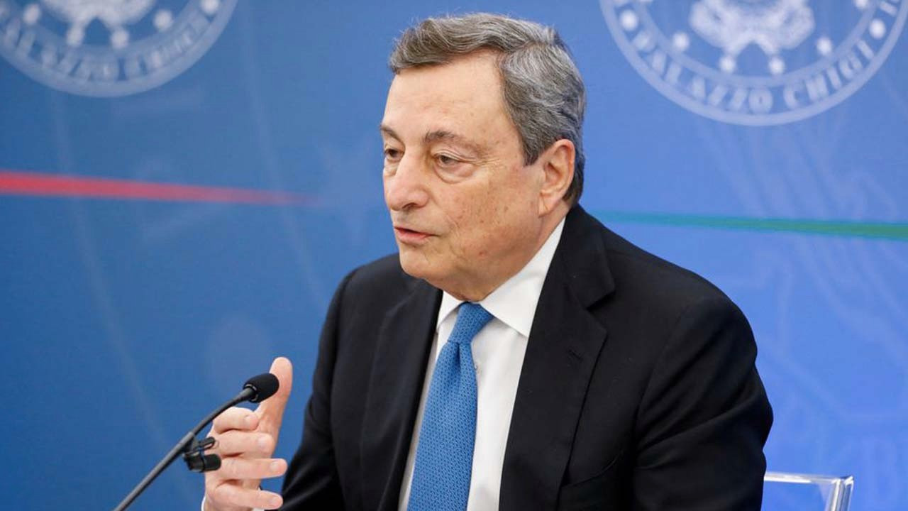İtalya'da hükümet krizi: Draghi, NATO zirvesinden erken ayrıldı