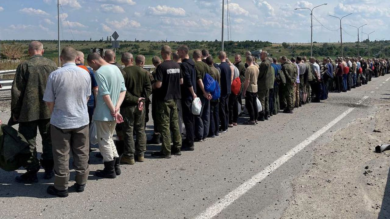 Rusya ve Ukrayna arasında en büyük esir takası