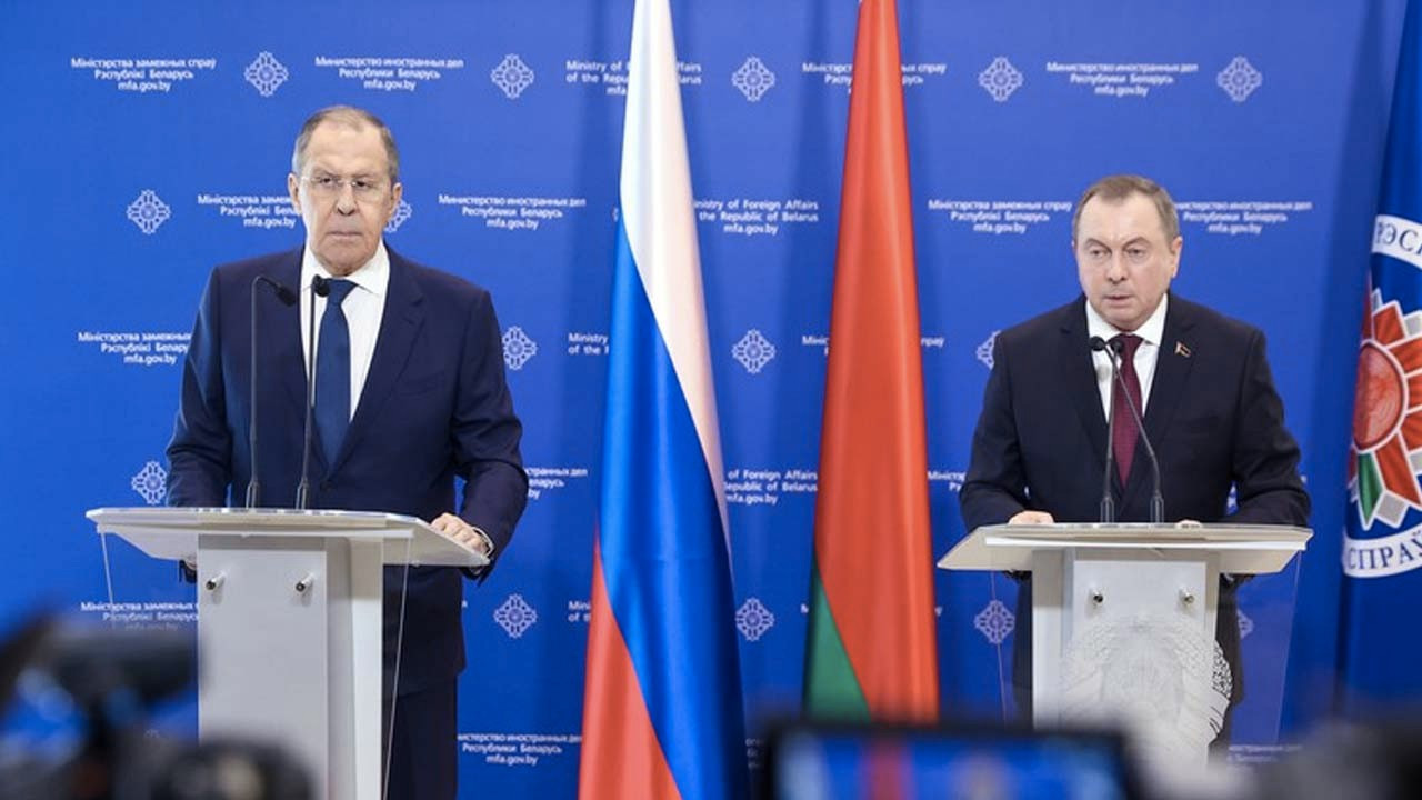 Lavrov: Rusya ve Batı arasına 'demir perde' indi