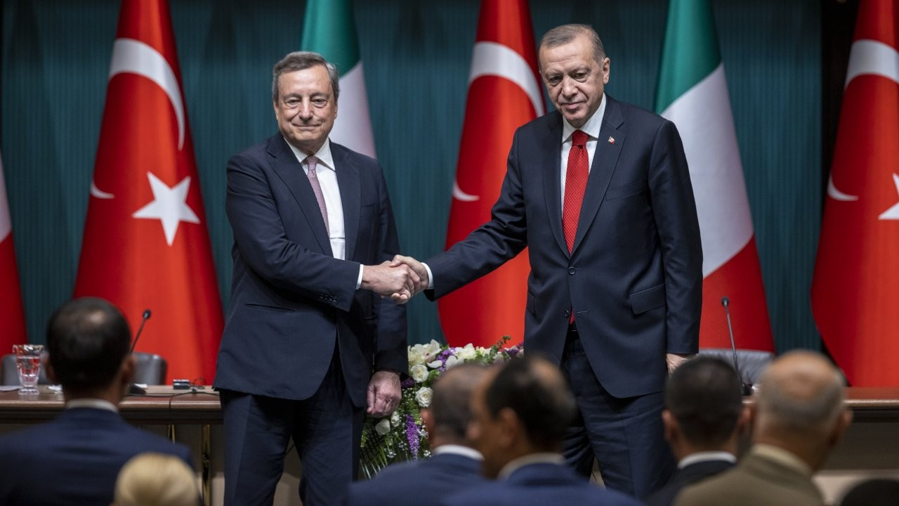Draghi: İstanbul Sözleşmesi için Erdoğan'a telkinde bulundum