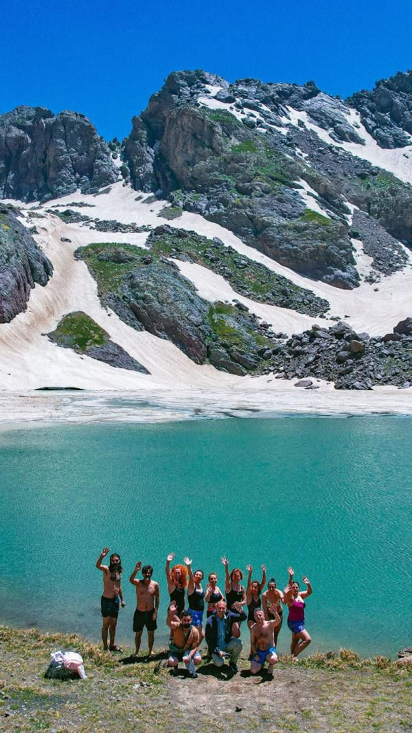 Hakkari'nin 3 bin 400 rakımlı buzul gölünde kulaç attılar - Sayfa 2