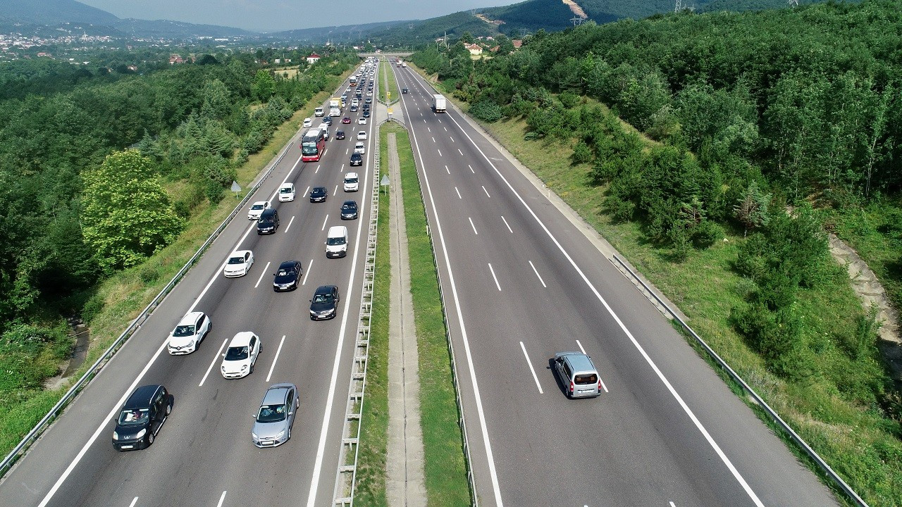 Bolu’da TEM Ankara yönü 13 Ağustos'a kadar trafiğe kapalı