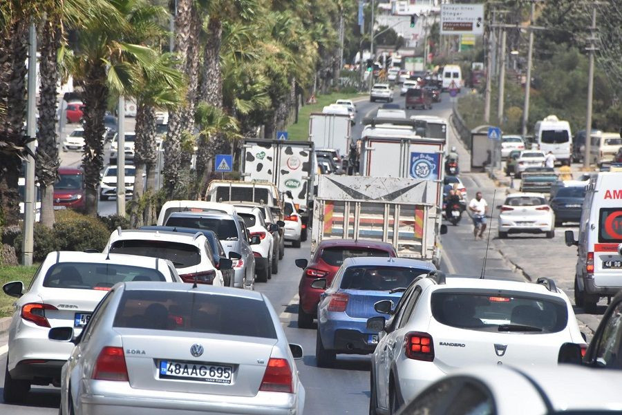 Bodrum'da trafik durma noktasında - Sayfa 1