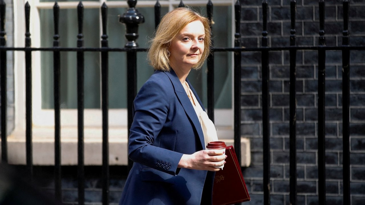 İngiltere’de başbakanlığa 11 aday: Dışişleri Bakanı Truss da yarışa katıldı