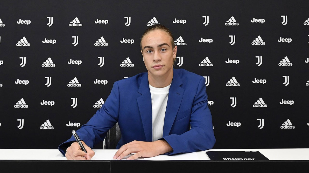 Juventus, Kenan Yıldız'la 3 yıllık sözleşme imzaladı