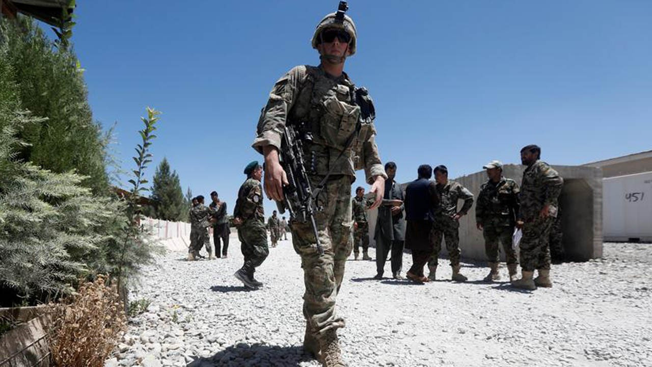 'İngiliz SAS askerleri Afganistan'da gözaltındaki kişileri öldürdü'
