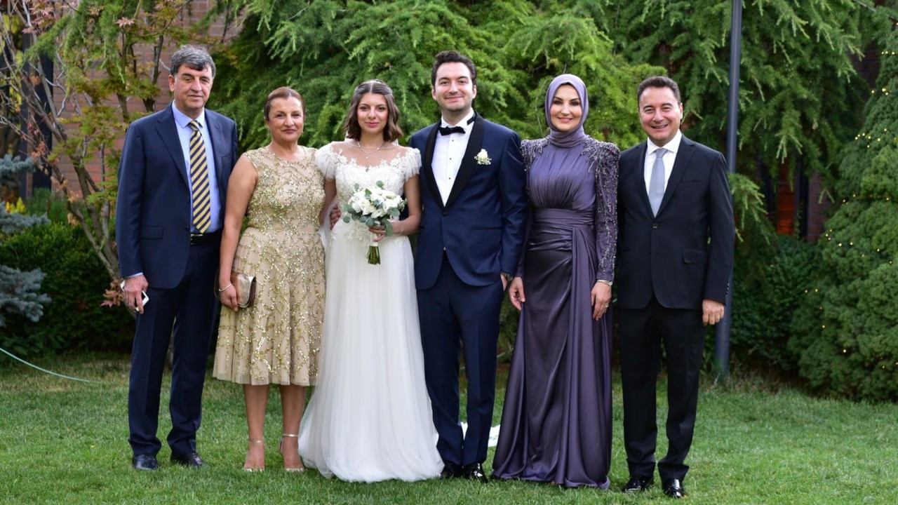 Ali Babacan'ın oğlu Kerem Babacan ve Gülçin Ece evlendi