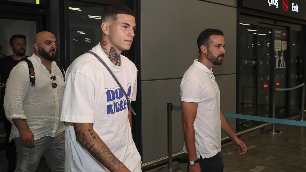 Fenerbahçe Arao ve King'le anlaştı, Tiago Çukur İstanbul'a geldi