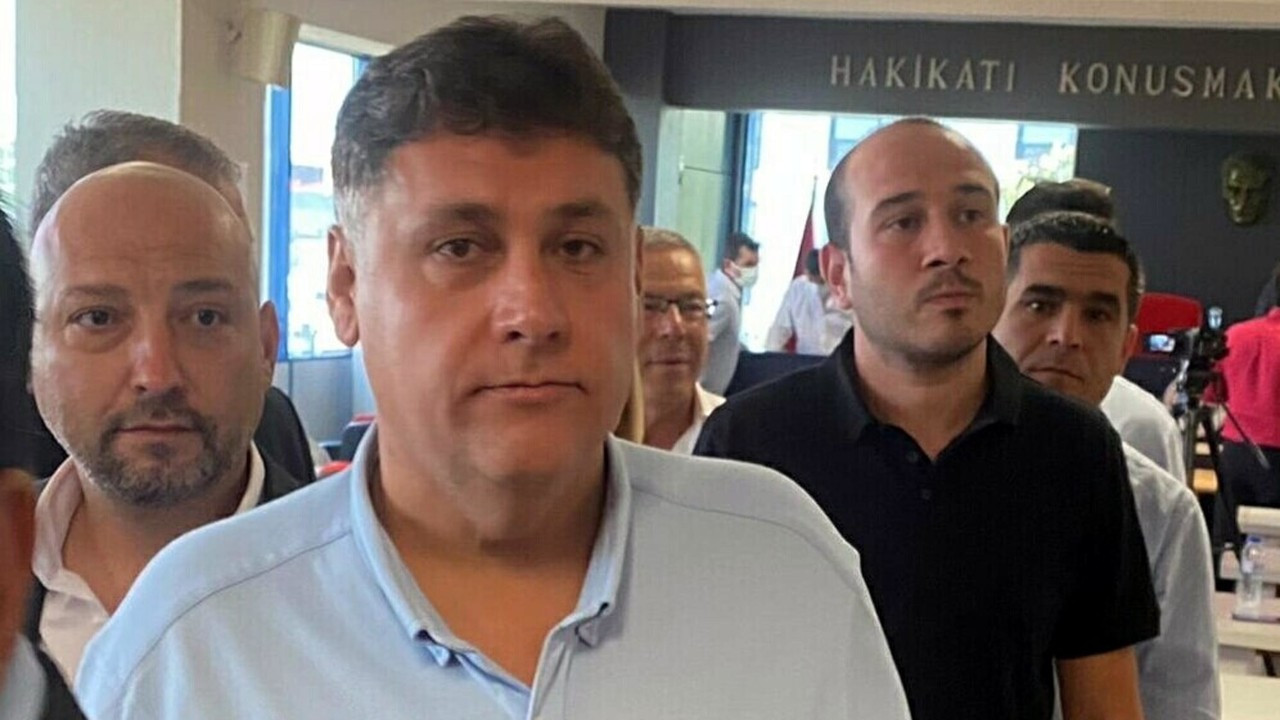 Menderes'te Mustafa Kayalar'ın yerine CHP'li Erkan Özkan seçildi