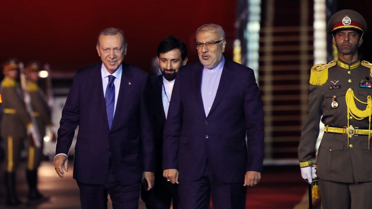 Cumhurbaşkanı Erdoğan, üçlü zirve için İran'da