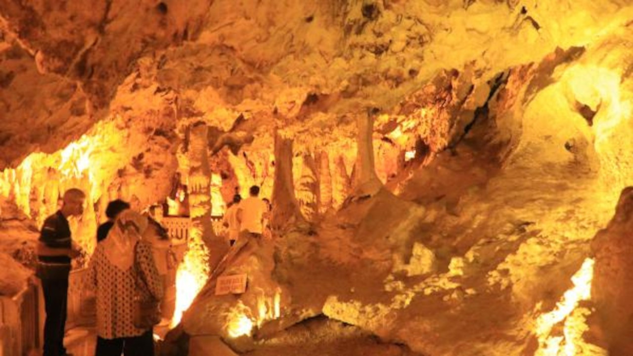 Turizme açılan ilk mağara olan İnsuyu'nun suları kurudu