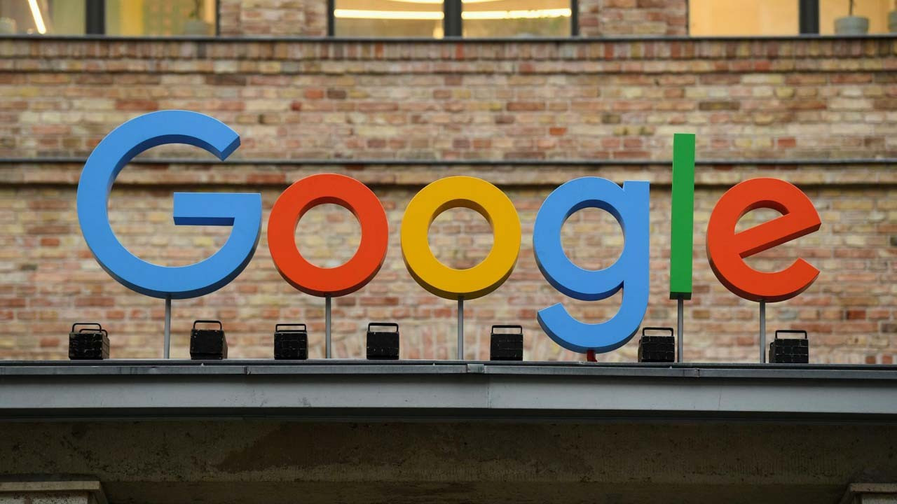 Donetsk ve Lugansk yönetimleri Google'ı yasakladı