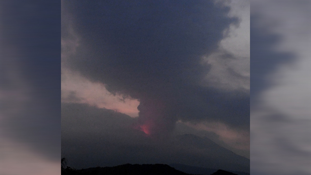 Japonya'daki Sakurajima Yanardağı patladı: Alarm seviyesi en yükseğe çıkarıldı