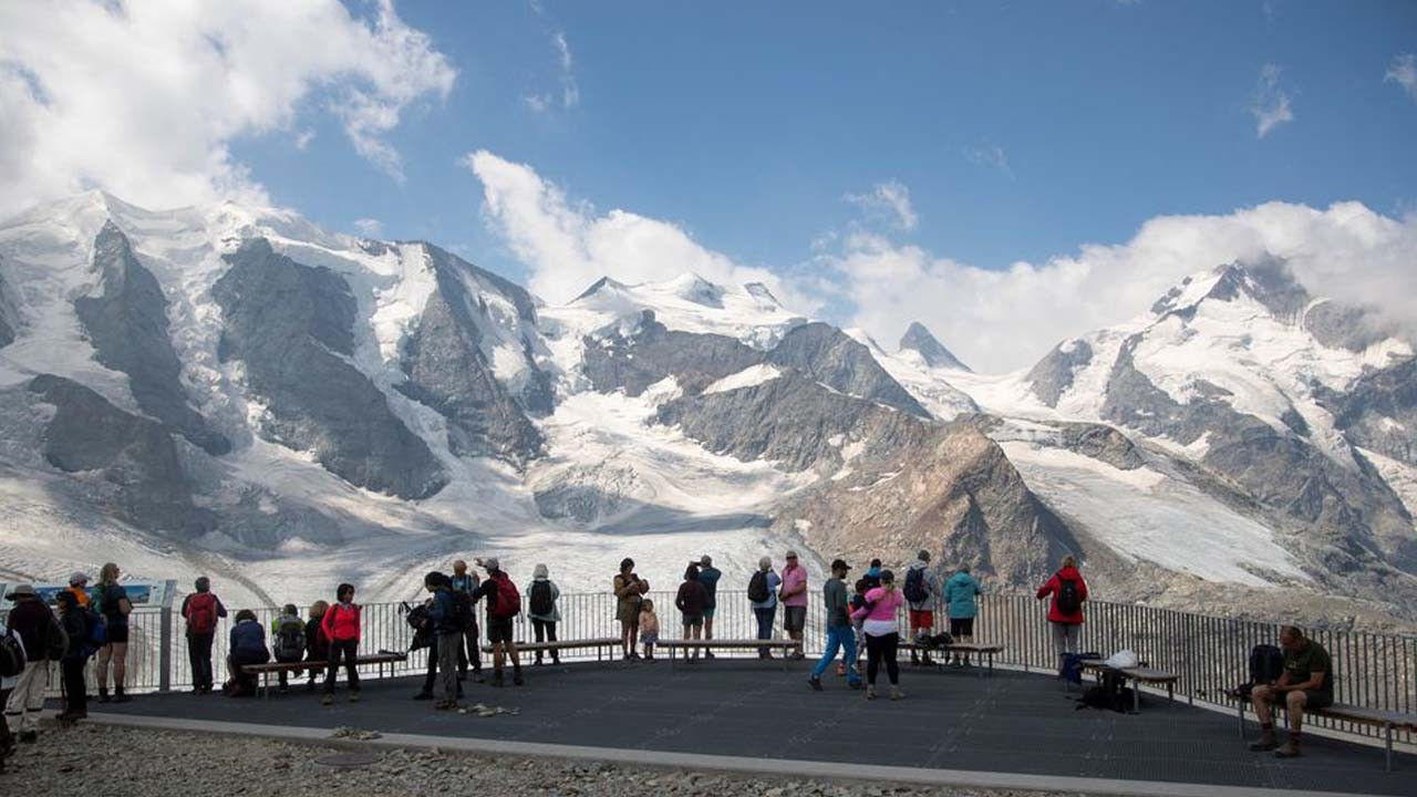Alpler'de buzul erimesi: İtalya-İsviçre arasındaki sınır değişti