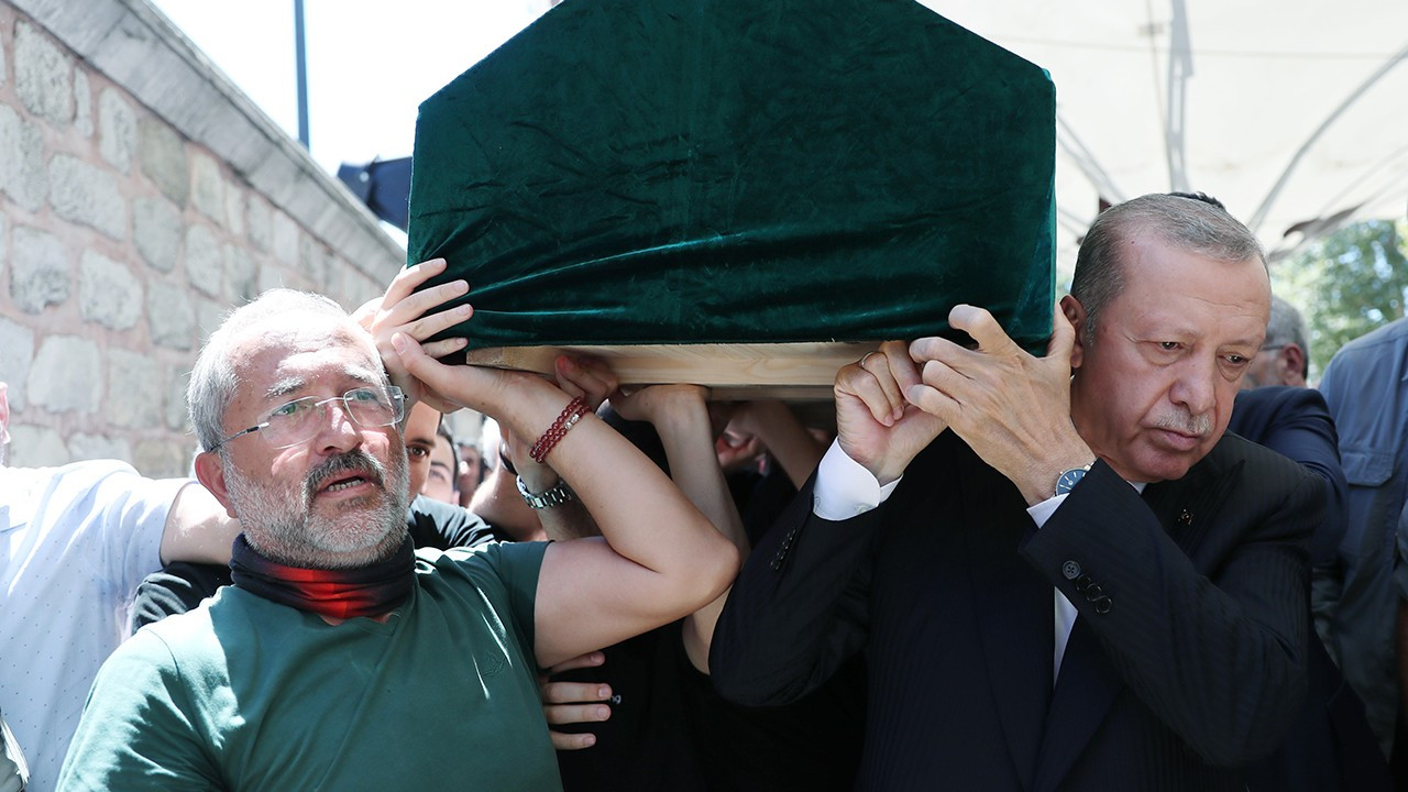 Cumhurbaşkanı Erdoğan, Hacı Nimet Kaya'nın cenazesine katıldı