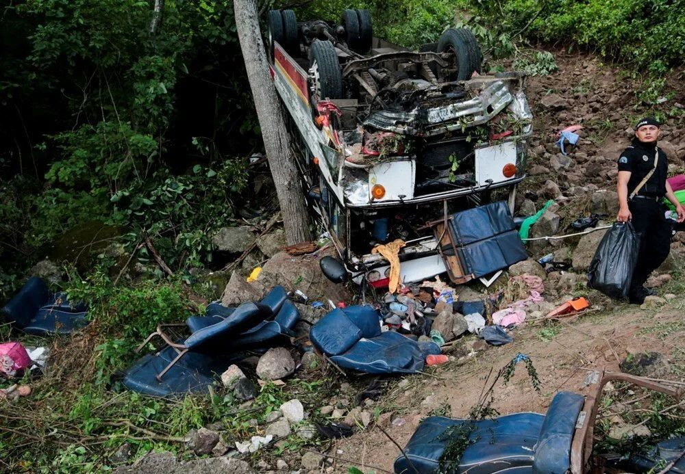 Nikaragua'da otobüs uçuruma yuvarlandı: 16 ölü 47 yaralı - Sayfa 2