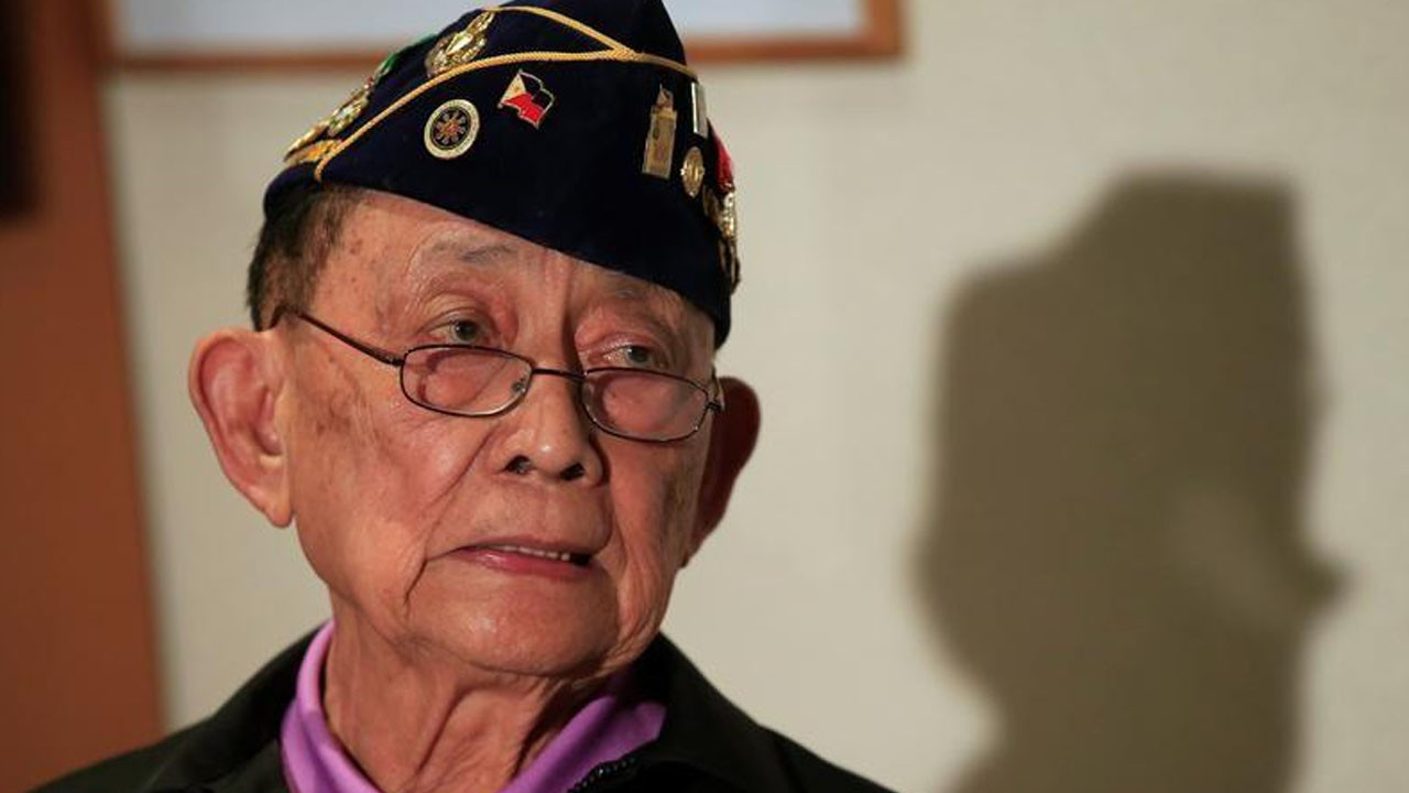 Filipinler eski Devlet Başkanı korona virüsünden öldü