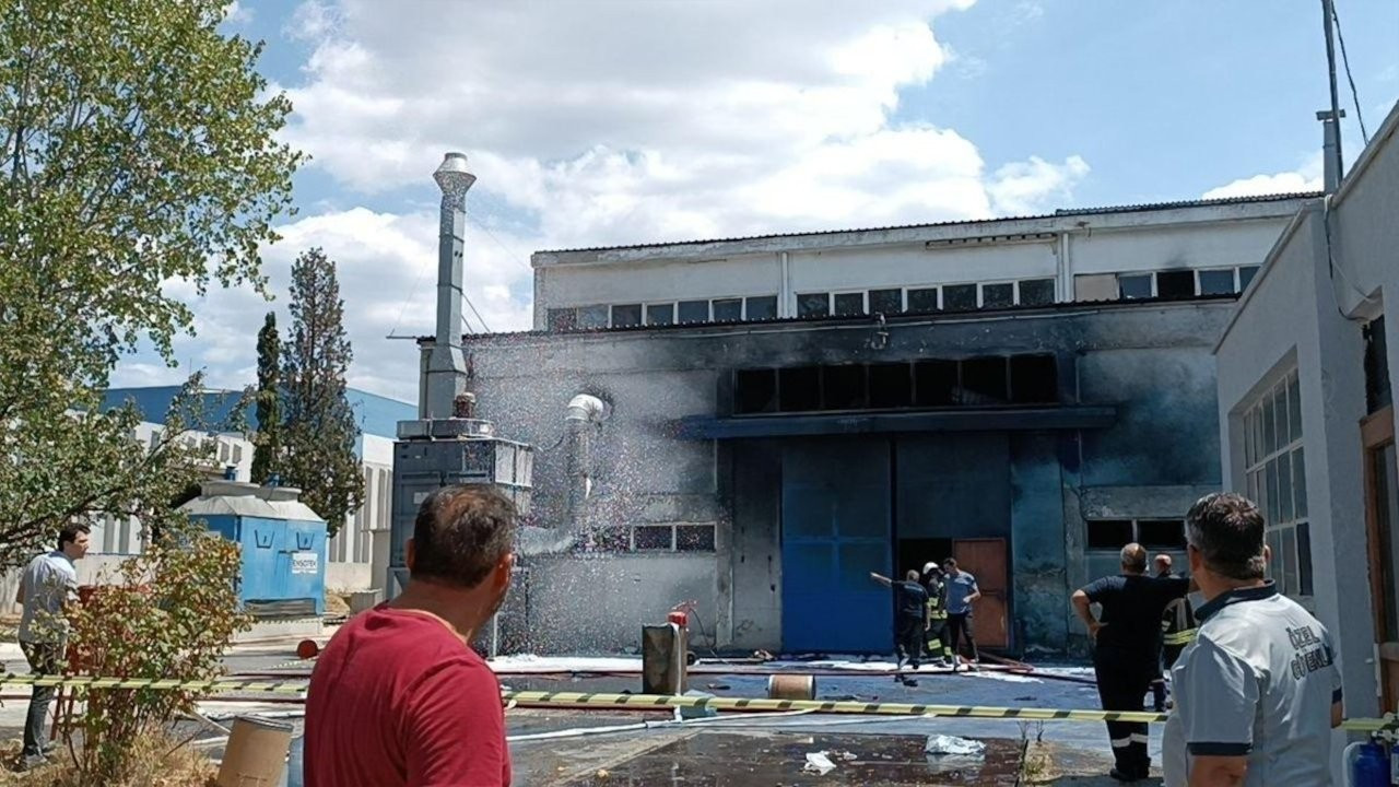 Tekirdağ'da boya fabrikasında patlama: 3 kişi ağır yaralandı