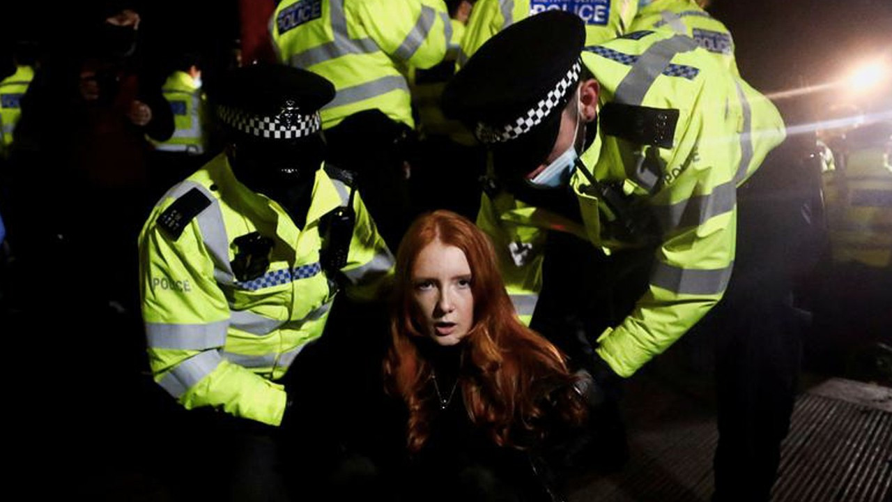 Londra polisinin yüzlerce çocuğa 'çıplak arama' yaptığı ortaya çıktı